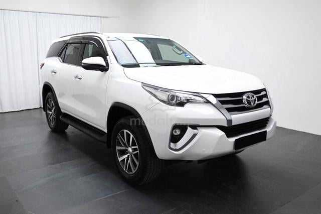 2018 Toyota FORTUNER 2.7 SRZ 4WD 1-OWNER FSR - 3
