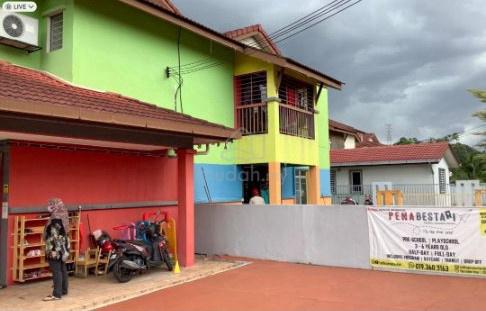 Cornerlot townhouse for sale 1
