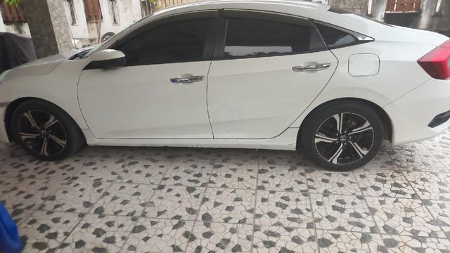 2018 Honda CIVIC 1.5 TC-PREMIUM (A) - 4