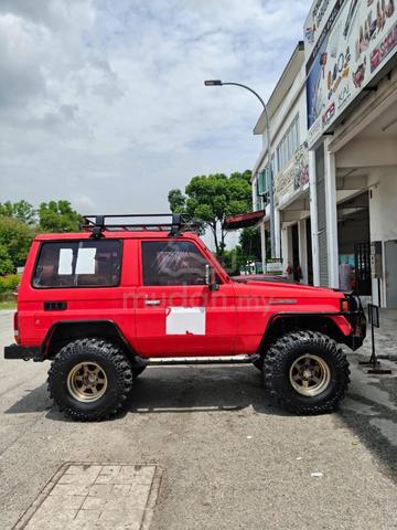 Toyota LANDCRUISER 3.0 II (M) - 1
