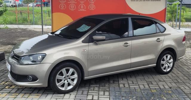 2011/12 VOLKSWAGEN Polo - SEDAN 1.6 AUTO - 3