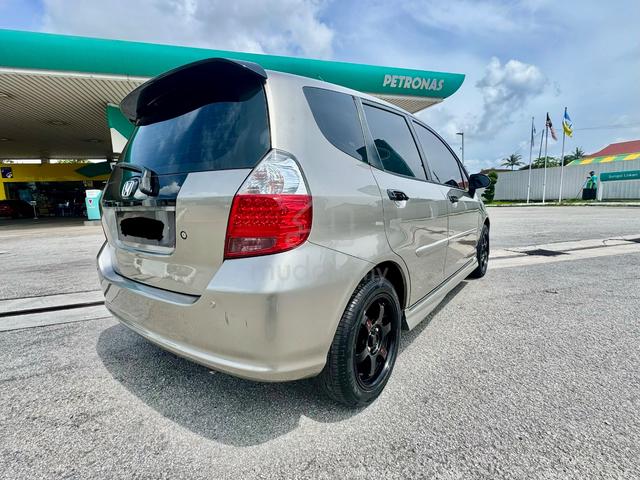 2004 Honda JAZZ 1.5 VTEC (A)Boleh Loan kedai - 4