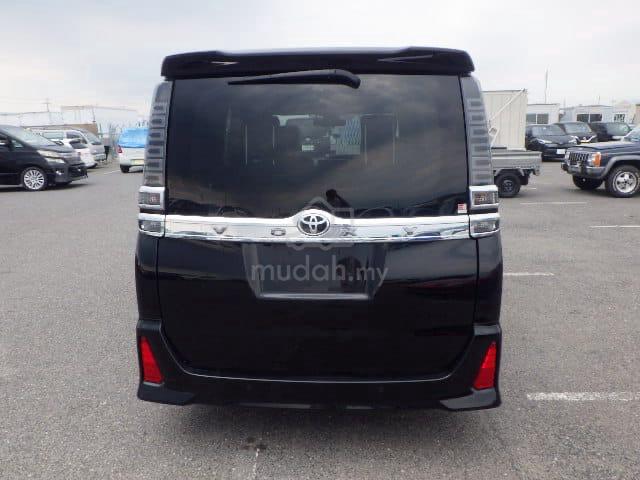 FULL LOAN 2021 Toyota VOXY 2.0 ZS KIRAMEKI III (A) - 5