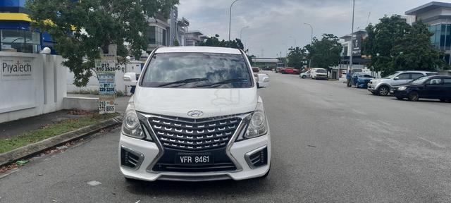 2014 Hyundai GRAND STAREX 2.5 ROYALE (A) - 2