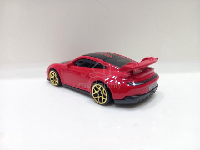 Hot Wheels Porsche 911 GT3  Diecast Car Model Red - photo 4 of 6