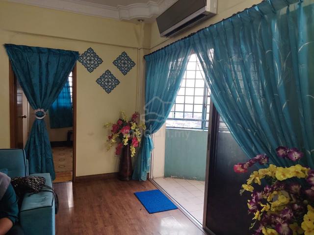 Larkin Perdana Apartment 936sqft Bumi Lot Leasehold 3B 2BR 1
