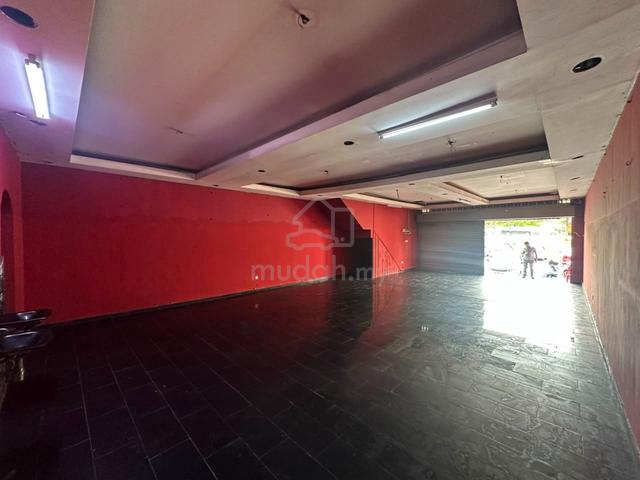 kempas utama setia tropika 24x80 ground floor shoplot light industry 1