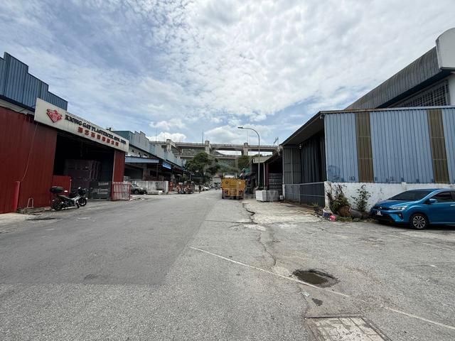 1.5-Storey Link Factory@Desa Tun Razak 1