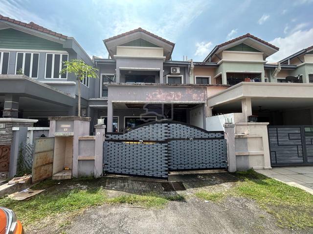 FREEHOLD EXTENDED 2400ft Double Storey House Prima Saujana Kajang 1