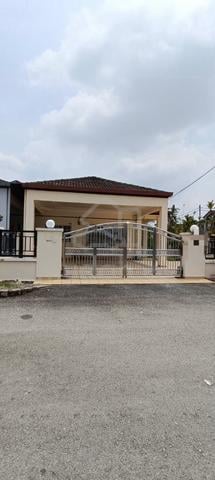 Corner Nice Clean Taman Sri Kamban @ Rahang Single Story Facing South 1