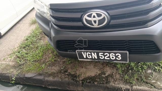 2021 Toyota HILUX 2.4 MT (M) - 3