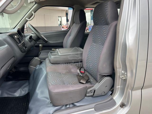 2013 Nissan URVAN 3.0 WINDOW VAN (M) - 4