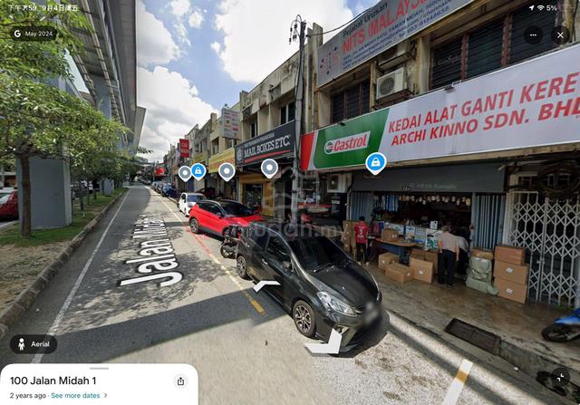 Ground Floor Shop Lot For Rent ( Facing Main Road ) 1