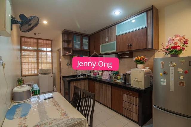 1.5 Townhouse Tmn Segar Jaya, Bagan Lallang For Sale 1