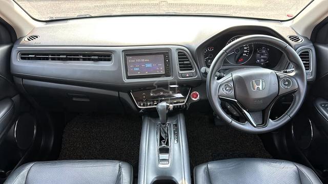 Honda HR-V 1.8 V HRV 2020 NEW FACELIFT BIG OFFER! - 4