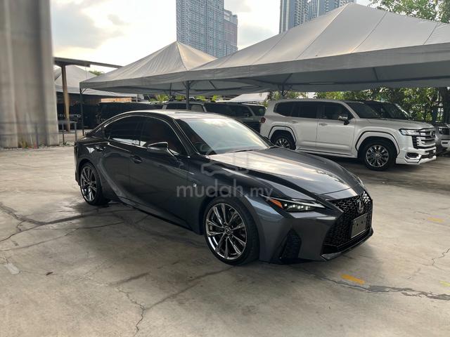 2021 Lexus IS300 2.0 F-SPORT / LIKE NEW / RED LTHR - 1