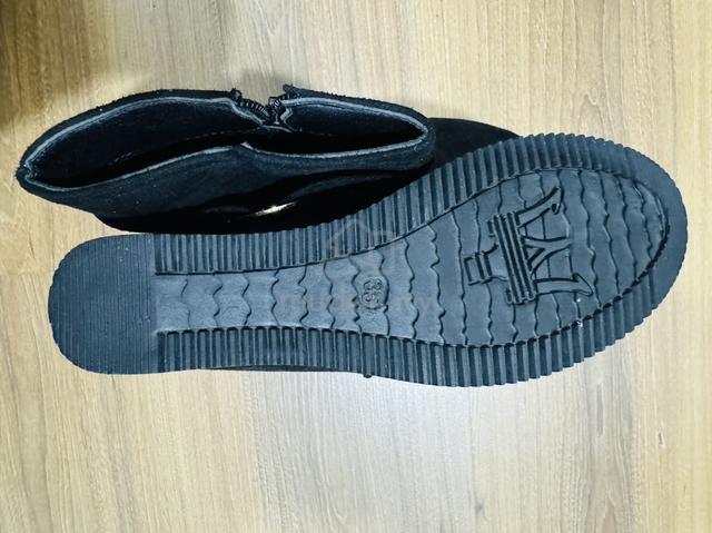 But Wanita Hitam Wedge Baru – Salah Saiz - photo 3 of 3