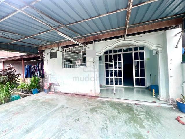 RUMAH LOKASI STRATEGIK DaN BELOW MV MURAH DAN BERBALOI 1
