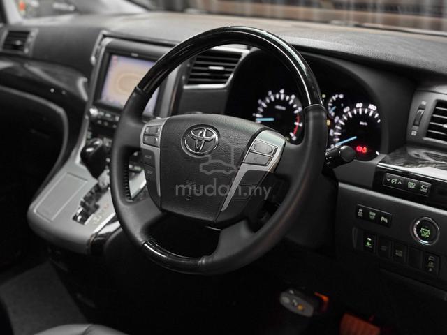 2013 Toyota VELLFIRE 3.5 VL FL (PilotSeat/Sunroof) - 3