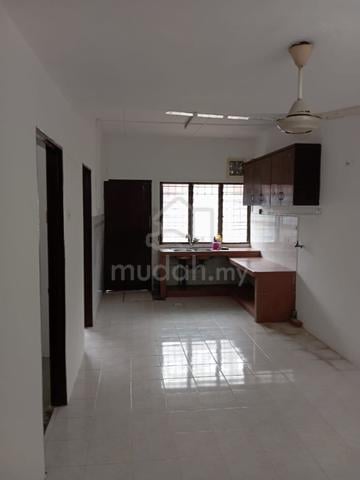 Single Storey House For Rent At Taman Sentosa Klang 1