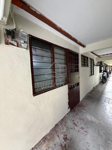 Flat Pandan Indah 1