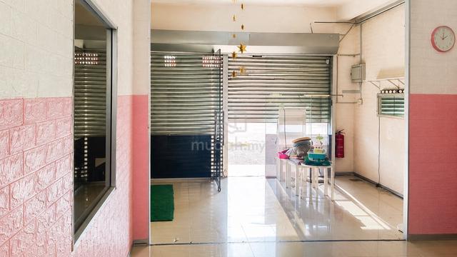 Shoplot Dusun Muda Tepi Jalan Utama – Siap Partition 4 Bilik 1