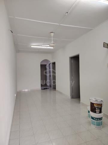 CHEAP * Single Storey House Cheras Perdana 3R1B C180 Selangor 1