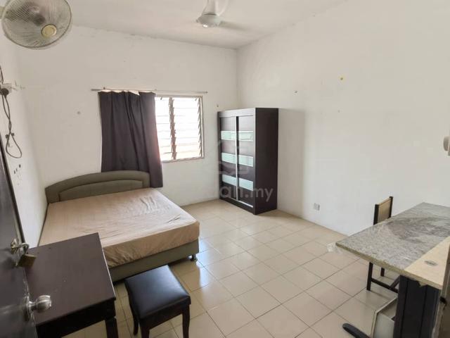 Bungalow Room only Sungai Way Pj SS9A, Petaling Jaya selangor 1