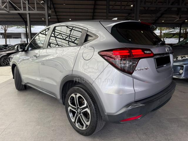 Honda HR-V 1.8 V FACELIFT (A) F.S.R 32K CAR KING - 4