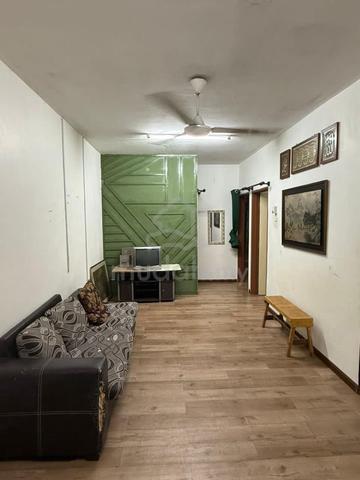 Enggang Apartment 1