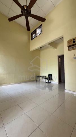 Bukit Indah / Jalan Indah 19 ( Double Storey House ) For Rent 3