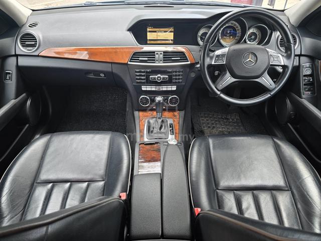 2011 Mercedes Benz C200 CGI BlueEFCY - 2