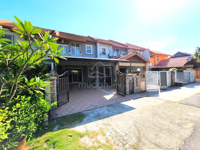 RENOVATED✨Double Storey Terrace House Taman Pinggiran USJ 3 1