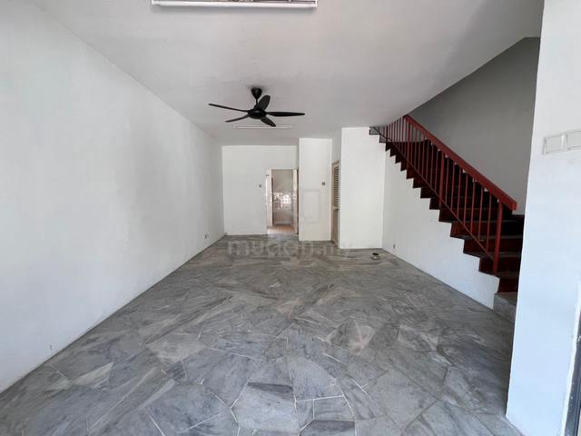 [20x65/Murah] 2 Storey , Desa 12/13 , Bandar Country Homes , Rawang 1