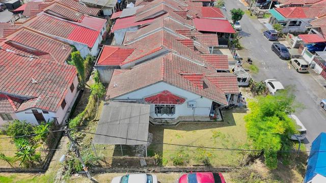 CORNER LOT 2873ft Single Storey House Langat Jaya Seksyen 5 Bangi 1