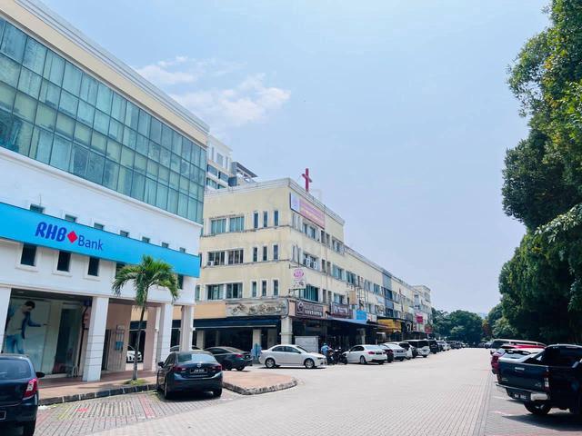 3 Storey Shoplot @ Jalan Austin Heights 3, Taman Mount Austin 1