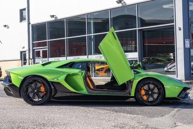 2022 Lamborghini Aventador V12 LP780-4 Ultimae - 4