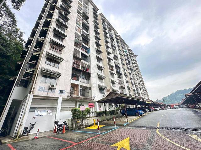 Desa View Towers Apartment 1