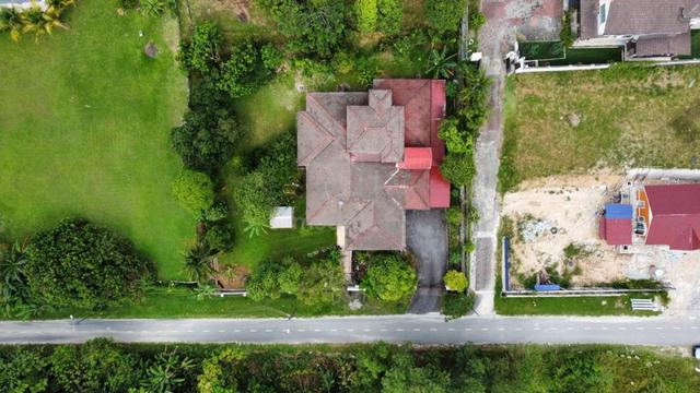Murah Banglo 1.5 Tingkat, tanah luas 0.5 ekar , Sungai Kantan Kajang 1