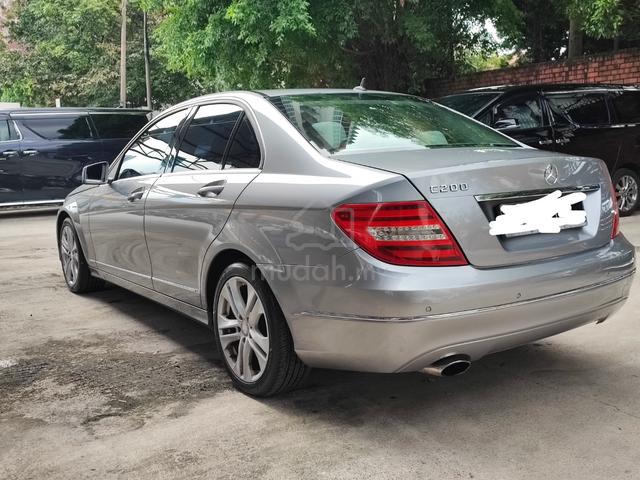 2014 Mercedes Benz C200 CGI ( full spec ) - 3