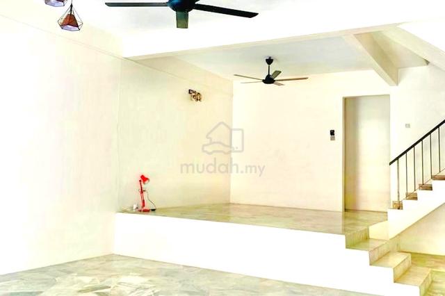 2 Storey Rumah Taman Putra Indah MRT Serdang Raya Bukit Jalil Rent 1