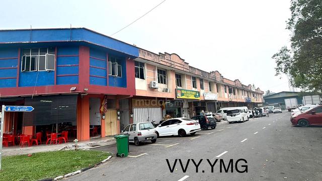 Hot Area~Jenjarom Shoplot To Rent 1