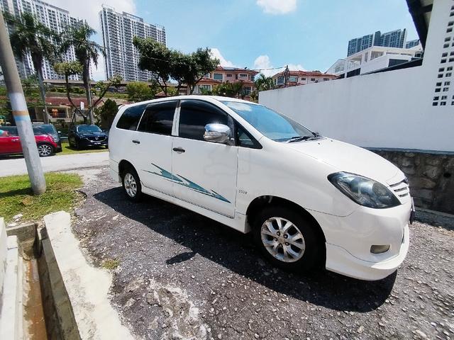 2009 Toyota INNOVA 2.0 E FACELIFT (A) - 3