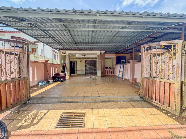 Terrace House For Rent Bukit Mahkota 1