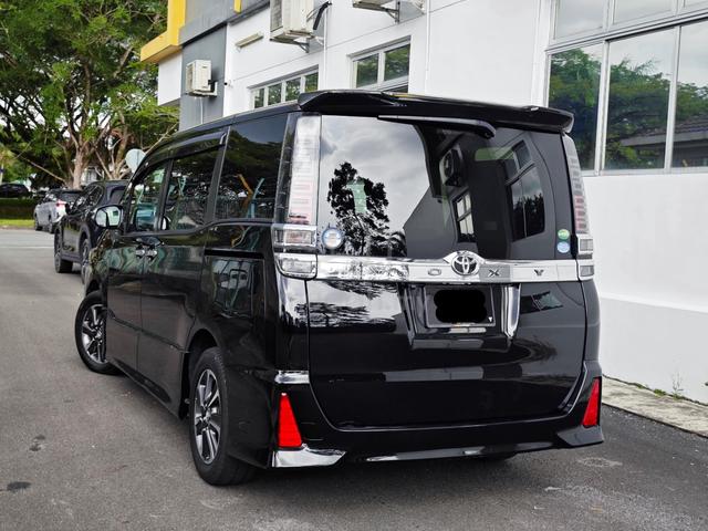 2018 Toyota VOXY 2.0 ZS KIRAMEKI (A) - 2