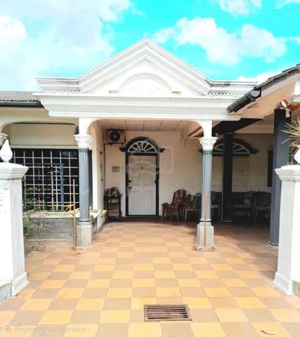 CORNER LOT, 1Storey Bungalow, Taman Desa Sinaran, Jenderam. 1