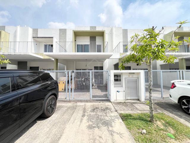 (HARGA NEGO) Double Storey Terrace House Casawood Cybersouth Dengkil 1