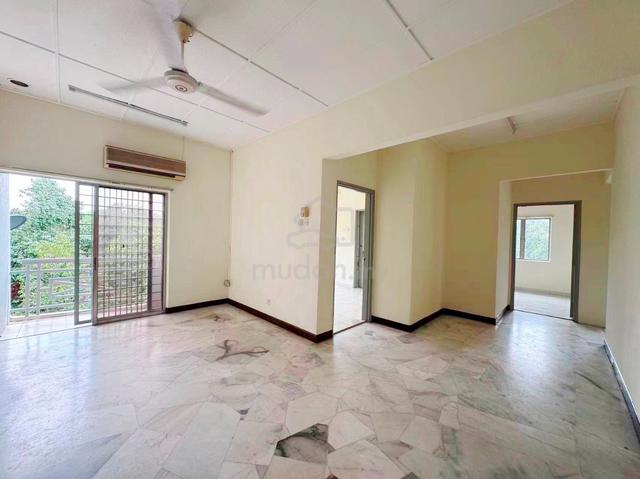Pelangi Court 1