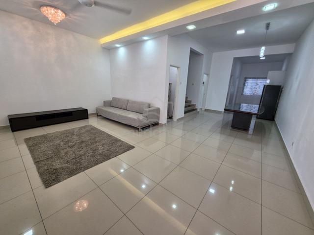 Seri Austin Hills 2 storey, 24hrs G&G, Unblock view more parking CHEAP 1