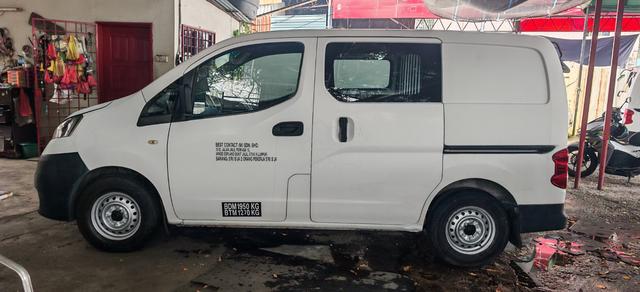 2013 Nissan NV200 1.6 (M) Semi panel Acc Free - 2